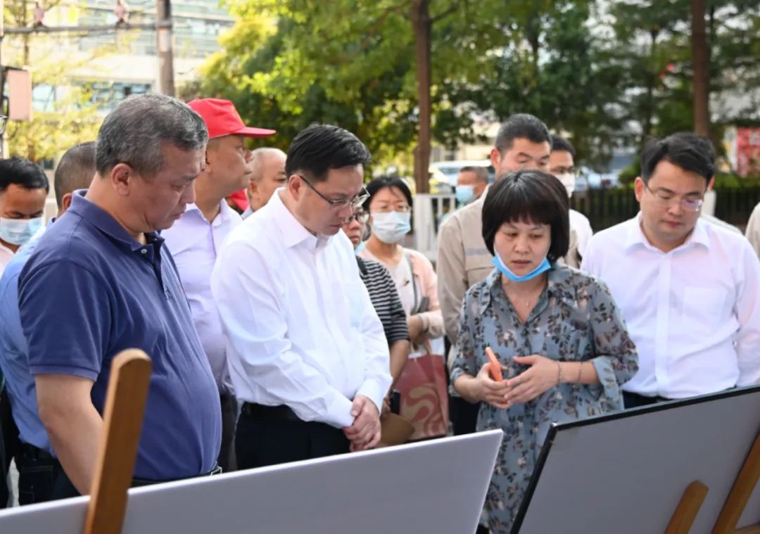 2022年11月10日區(qū)委書記吳新奎到殿前街道高殿社區(qū)寨上社調(diào)研.jpg